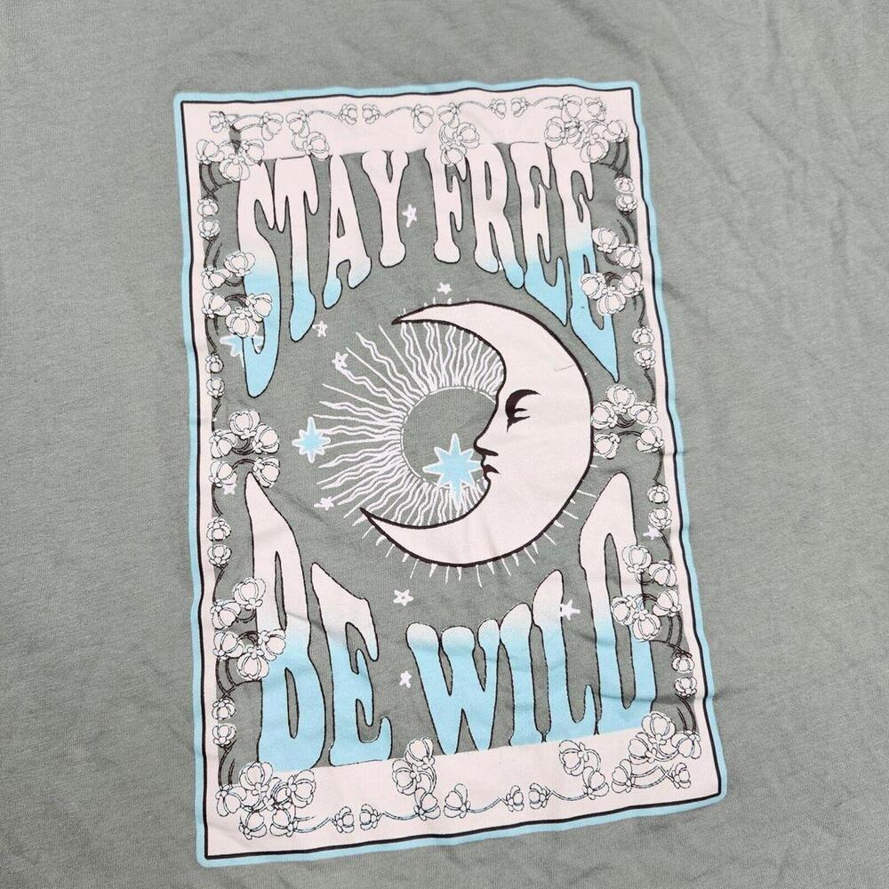 Stay Free Be Wild Graphic T-Shirt - Sage Green, Women's Casual Top
